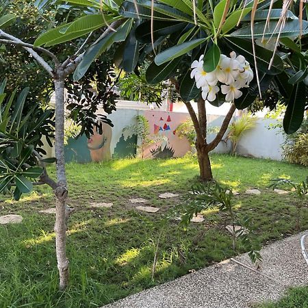 Tiga Spies Hostel Kuta  Εξωτερικό φωτογραφία