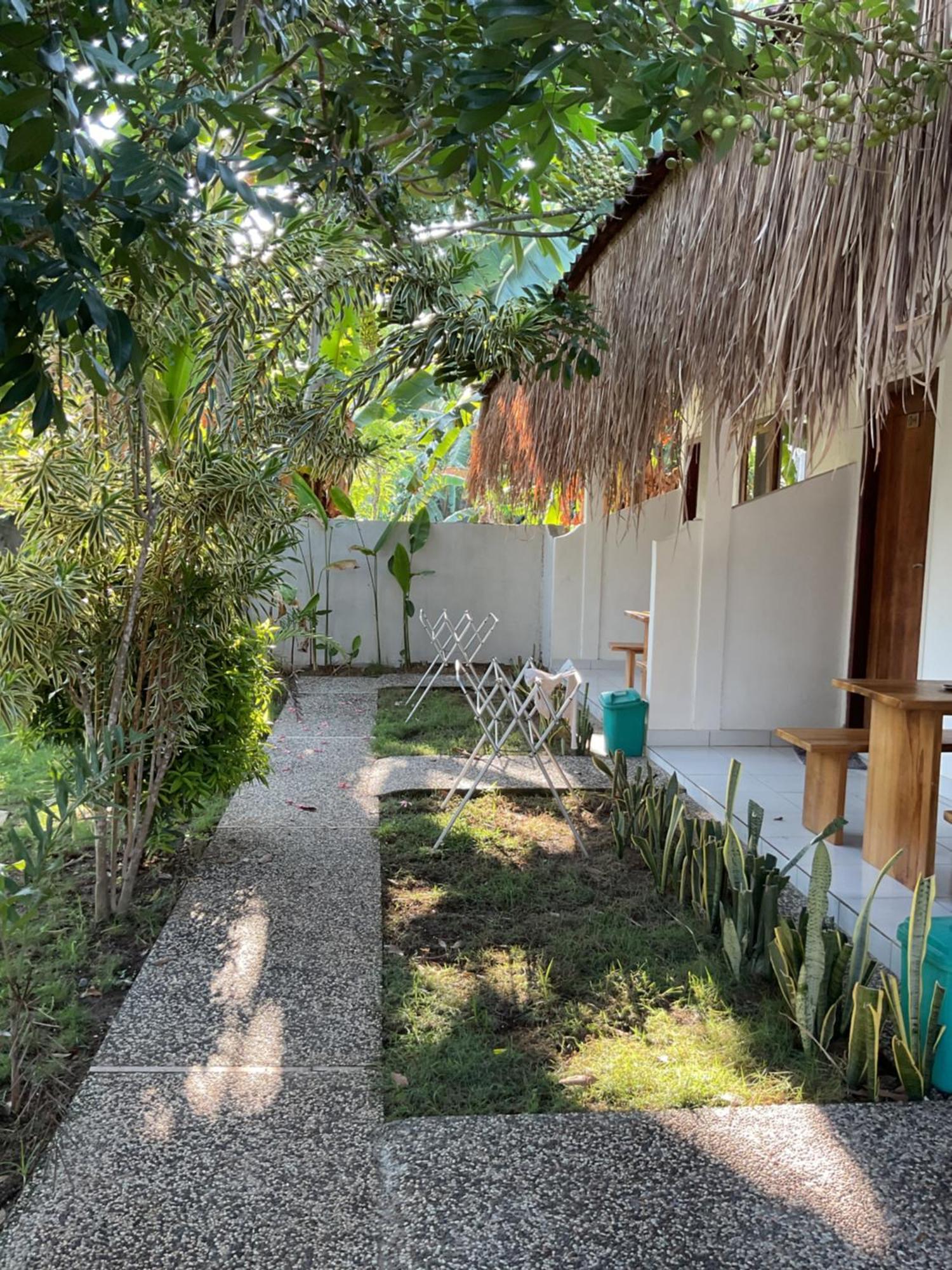 Tiga Spies Hostel Kuta  Εξωτερικό φωτογραφία
