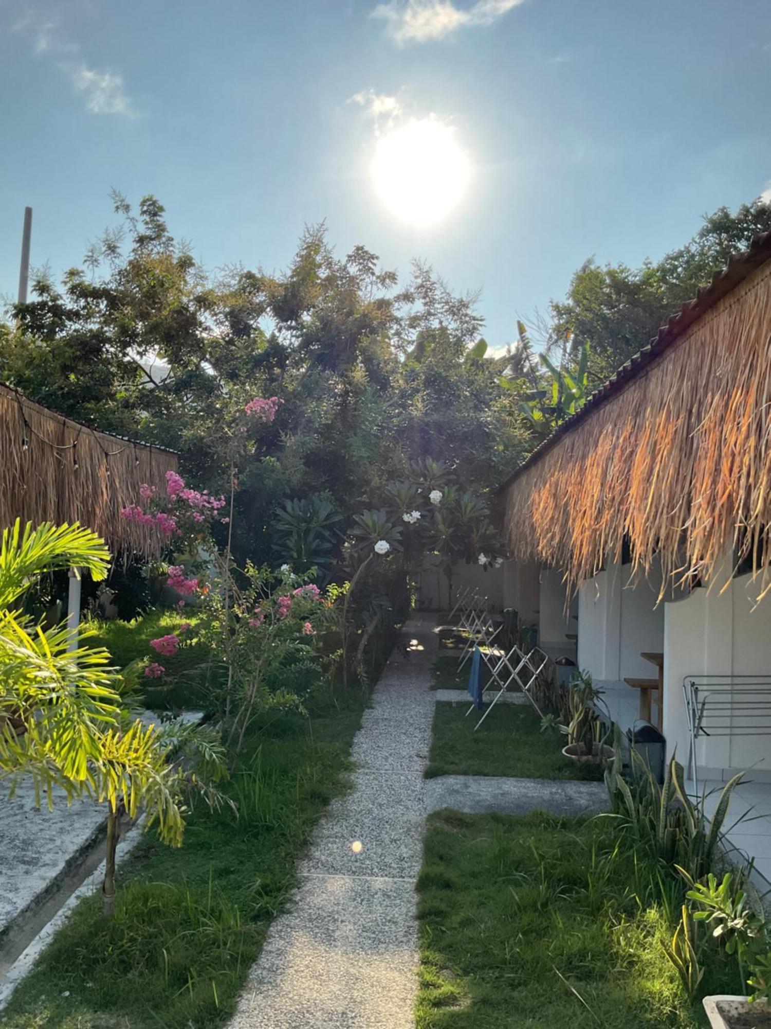 Tiga Spies Hostel Kuta  Εξωτερικό φωτογραφία